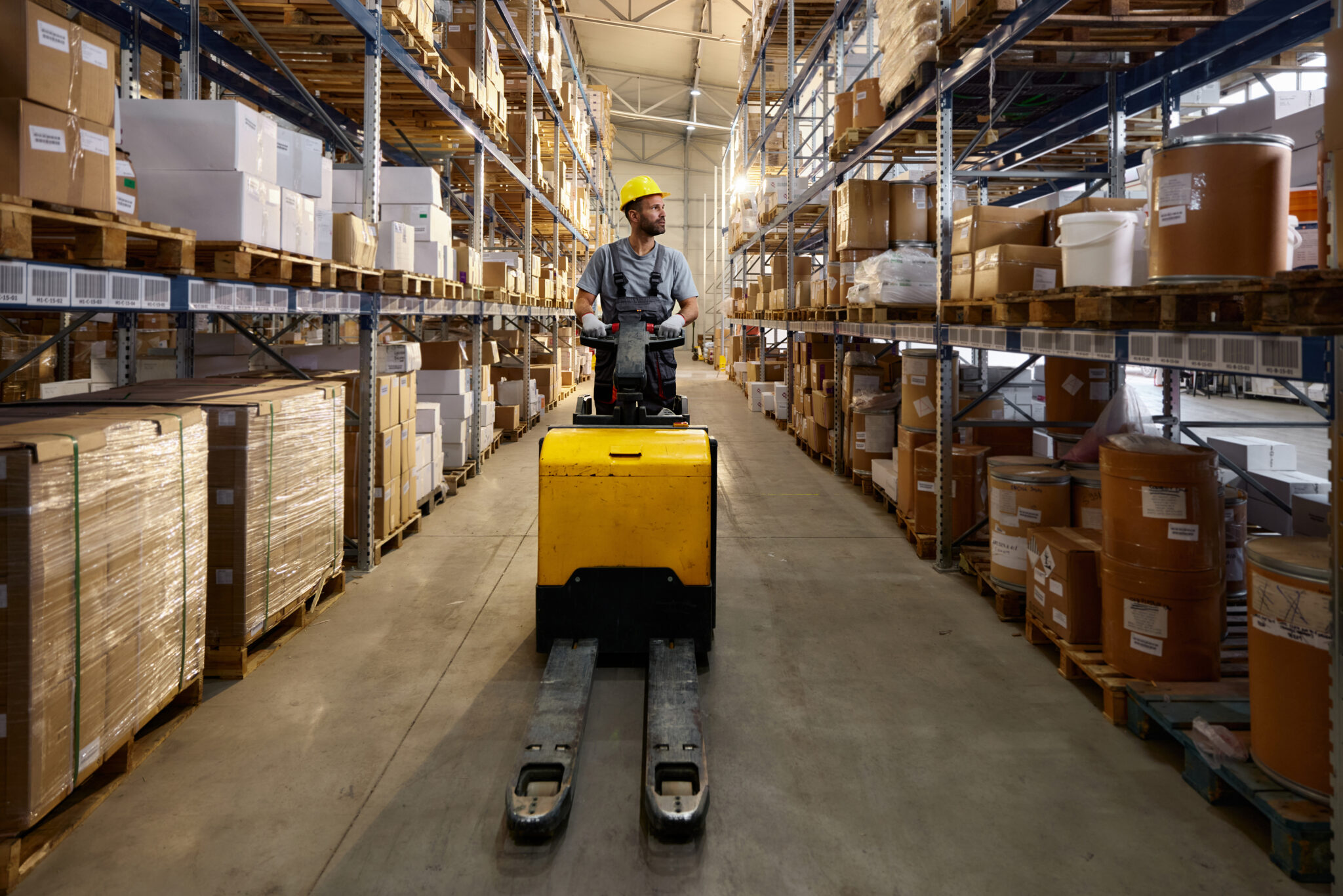 Preventing load shifts secure pallet loading and truck safety tips